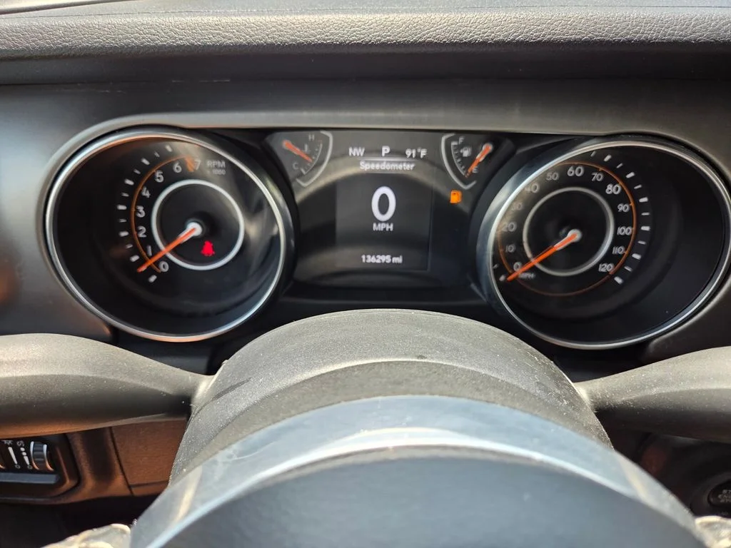 Used 2020 Silver Jeep Sport image 15