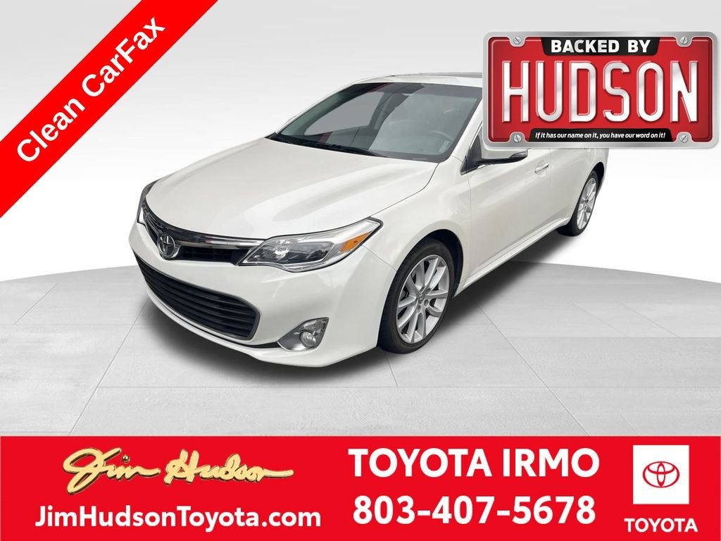 Used 2013 White Toyota XLE Touring image 1