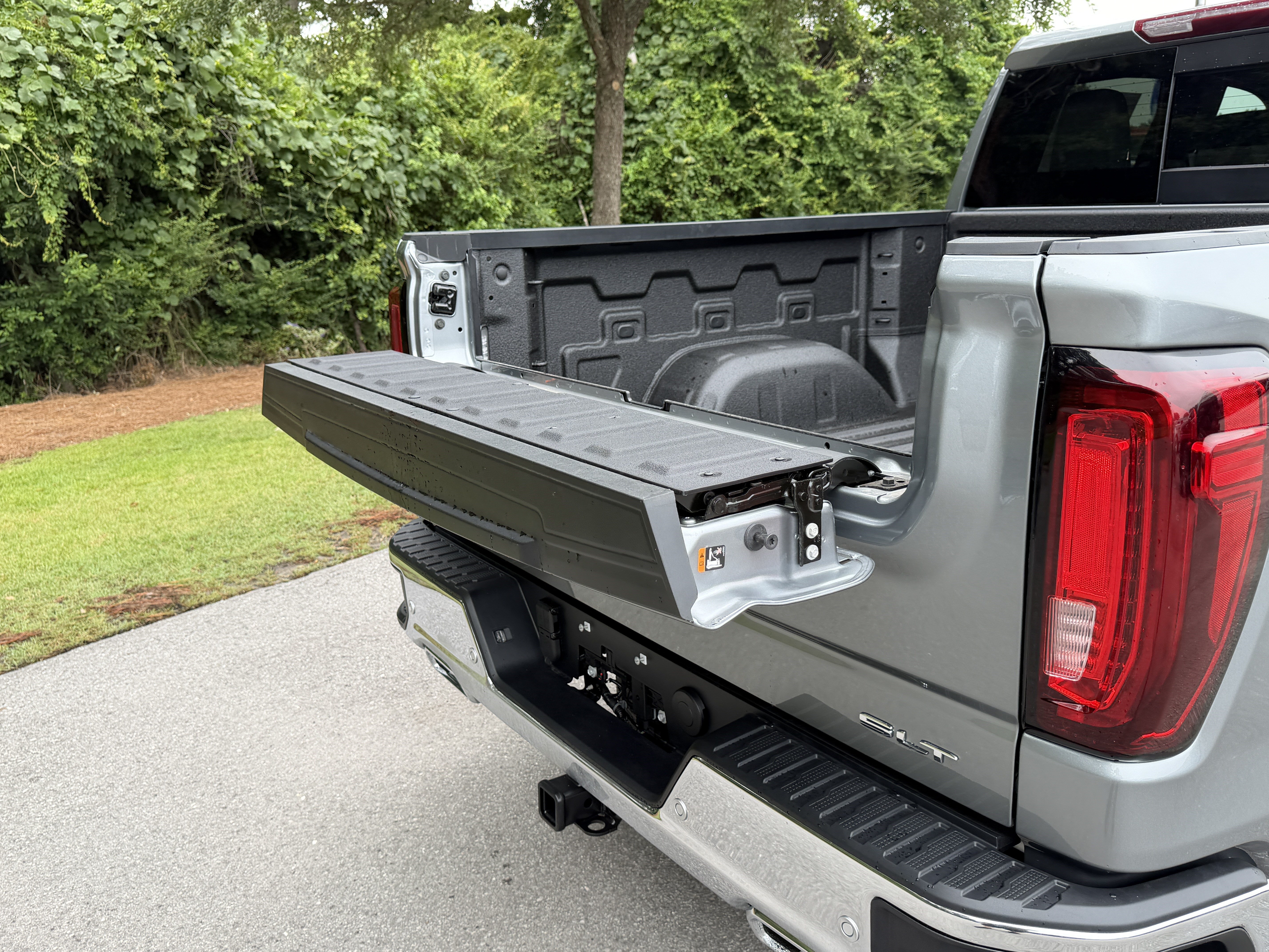 2026 GMC Sierra 1500 SLT - Photo 10