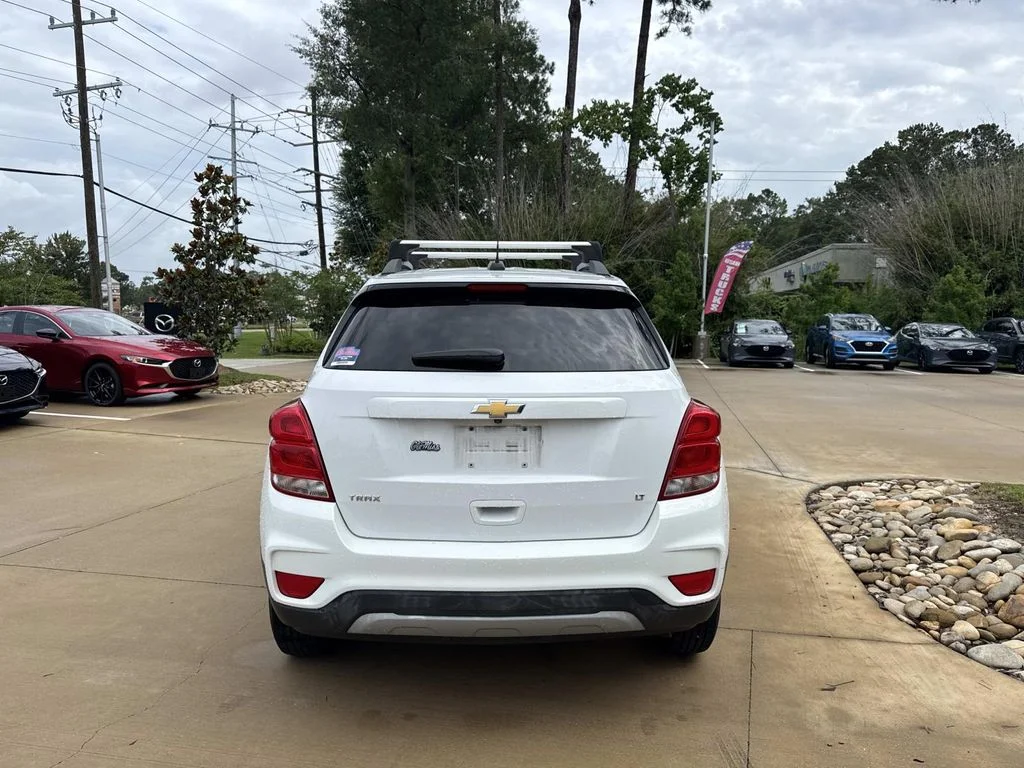 Used 2017 White Chevrolet LT image 6