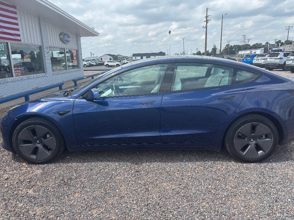 Used 2023 Deep Blue Metallic Tesla Long Range image 7