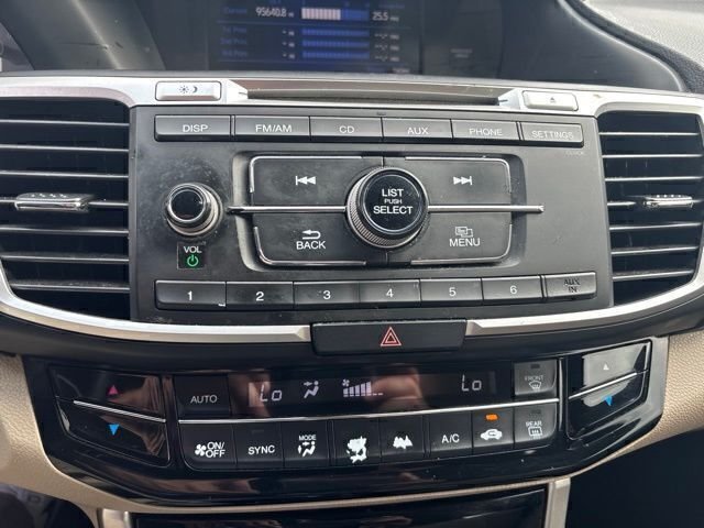 Used 2016  Honda LX image 5