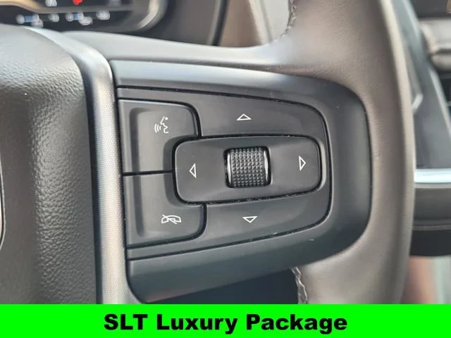 Used 2023 Pearl Beige Metallic GMC SLT image 20