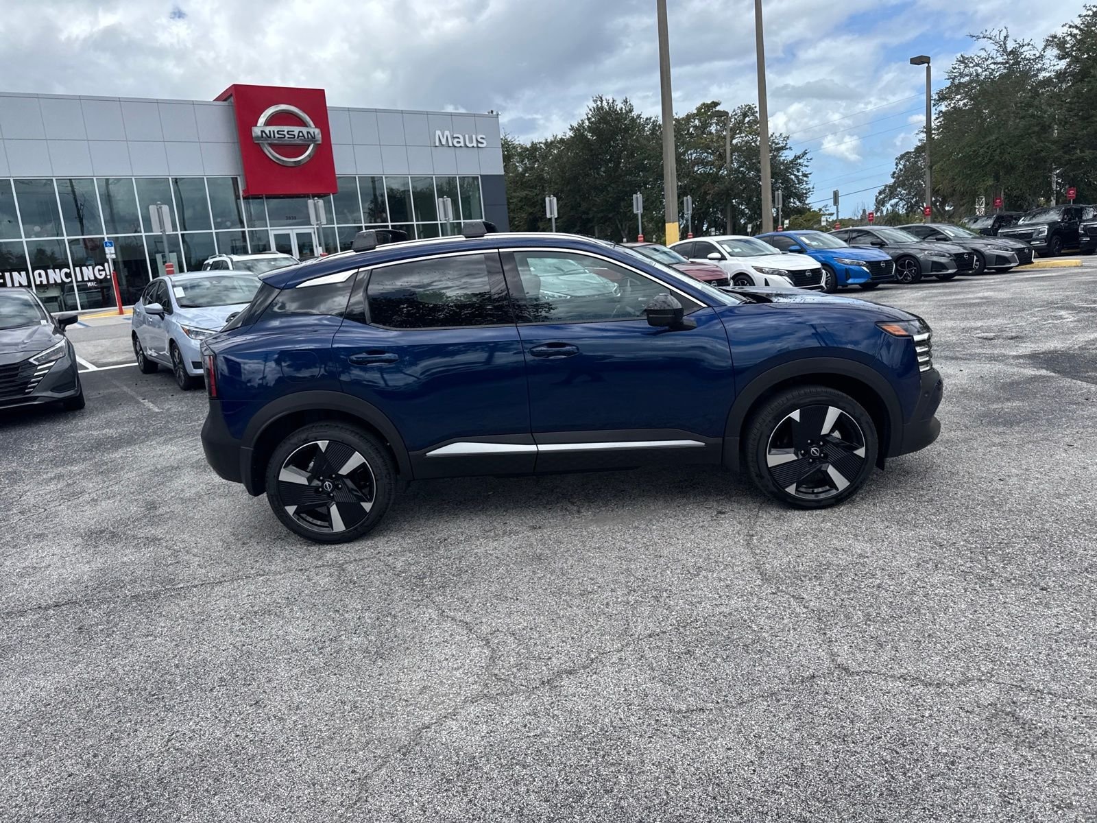 New 2026 Nissan Kicks SR 4D Sport Utility