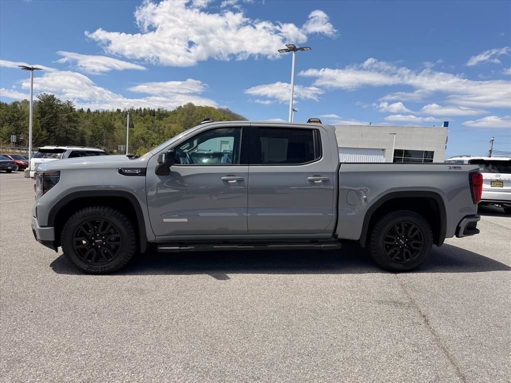 Used 2024 Gray GMC Elevation image 4