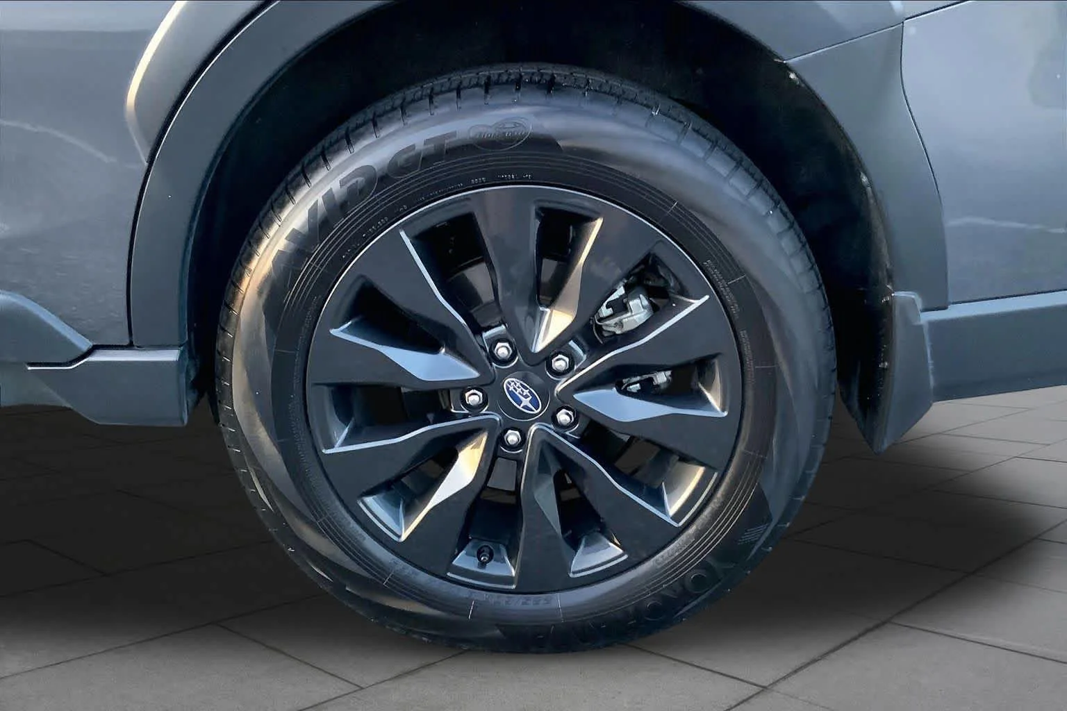 Used 2024 Magnetite Gray Metallic Subaru Onyx Edition image 10
