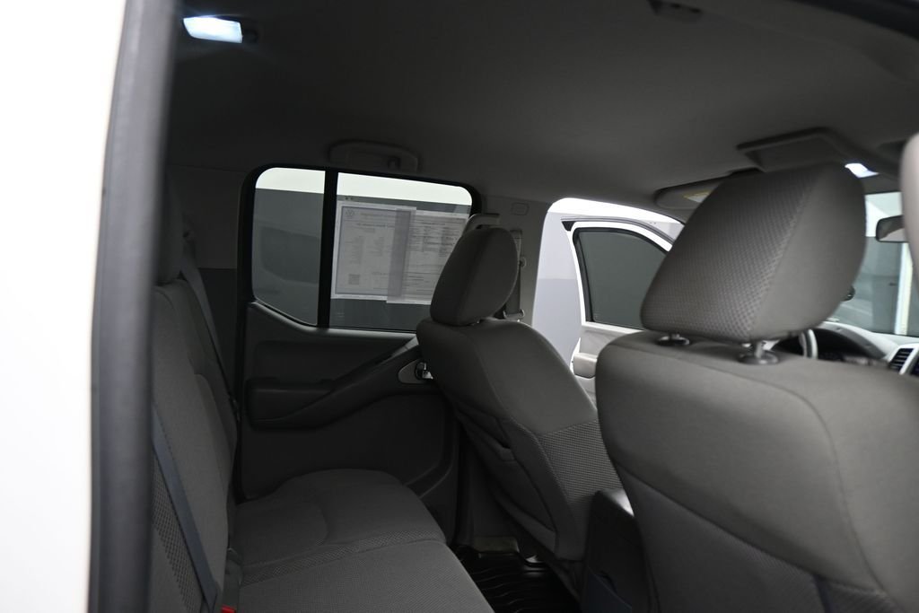 Used 2017 White Nissan SV image 44