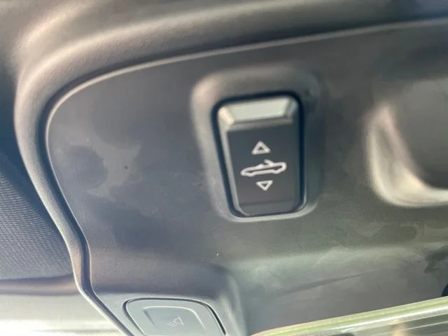 Used 2020 White Chevrolet 2LT image 19