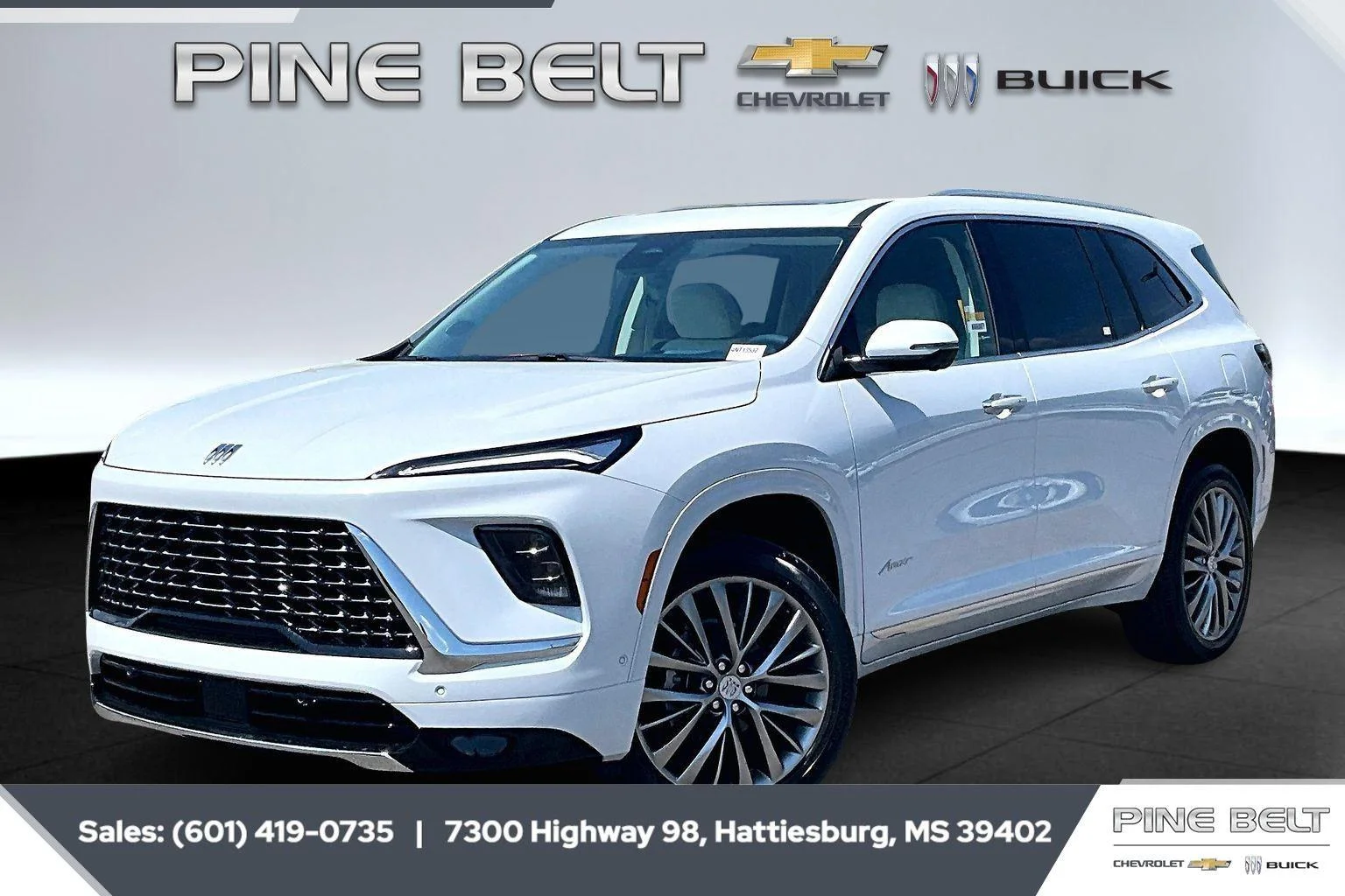 New 2026 Iridescent White Tricoat Buick Avenir image 10