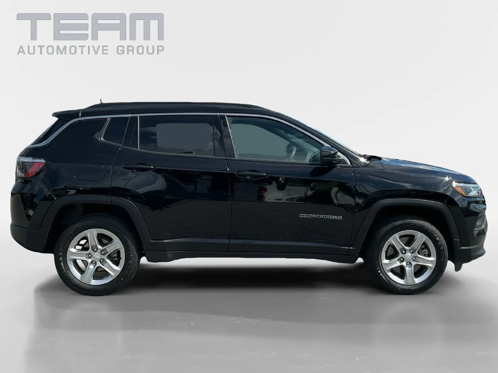 Used 2024 Black Jeep Latitude image 8