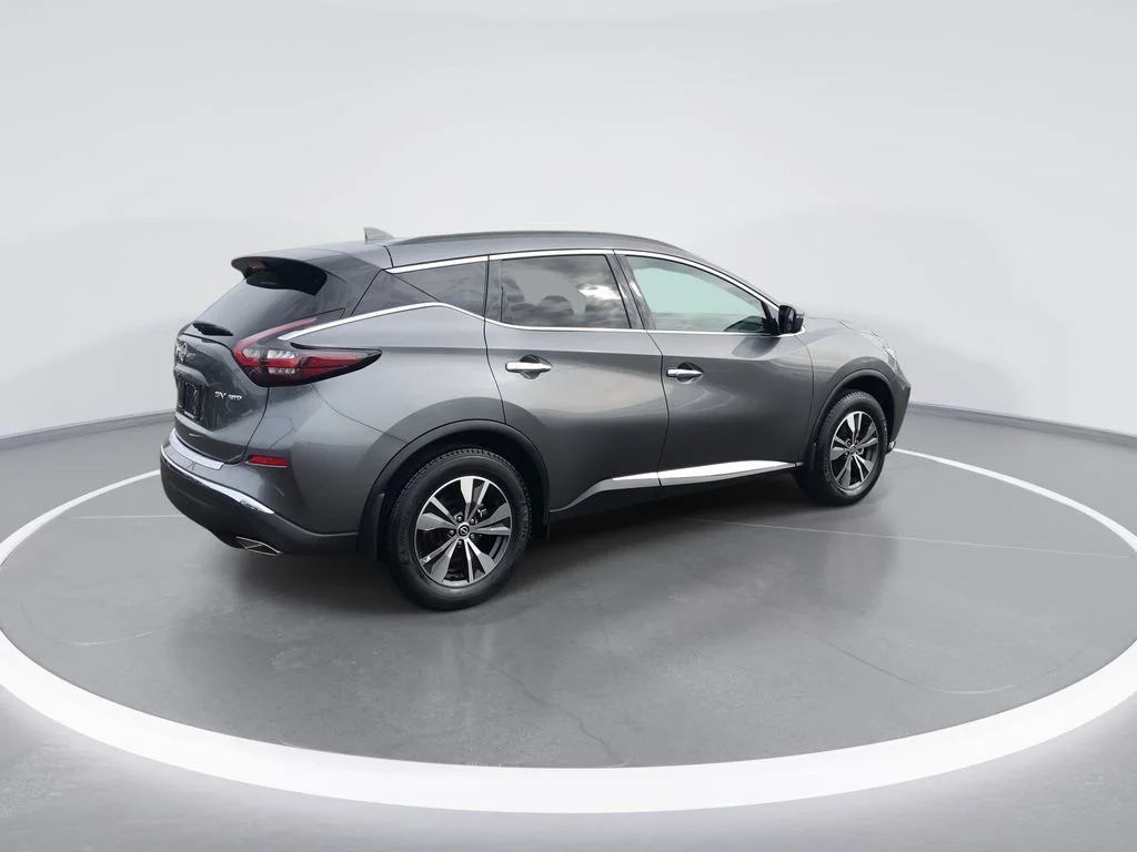 Used 2024 Gray Nissan SV image 8