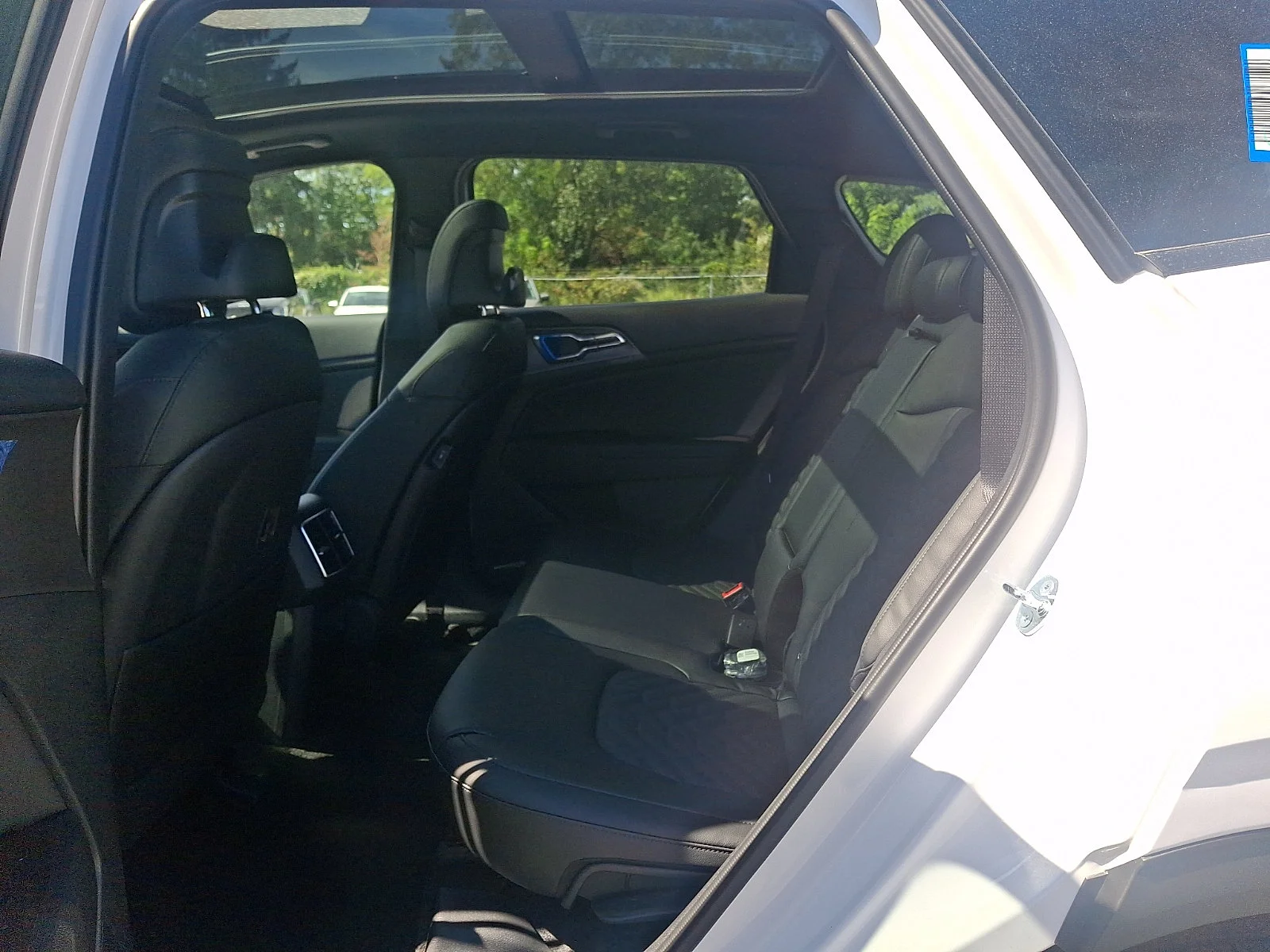 New 2027 White Kia X-Line image 10