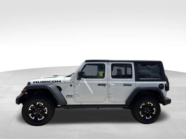 Used 2025 White Jeep Rubicon image 13