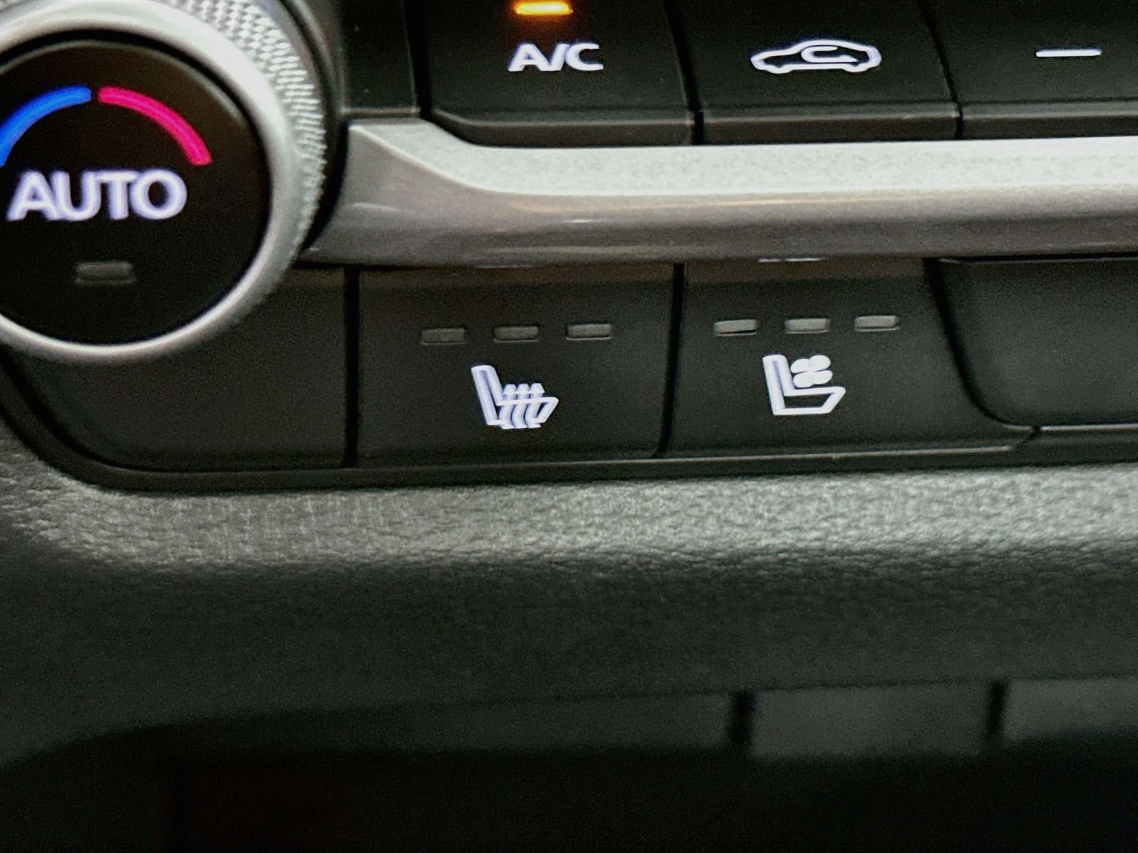 New 2026 Wind Chill Pearl Mazda Premium AWD image 21