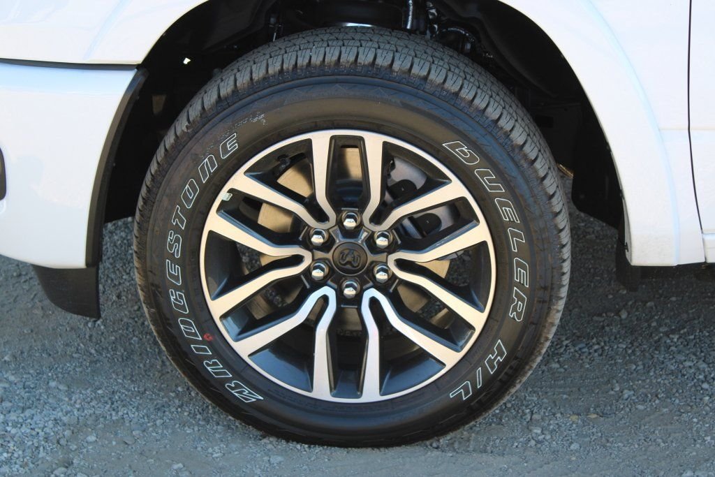 2026 RAM 1500 Limited - Photo 8