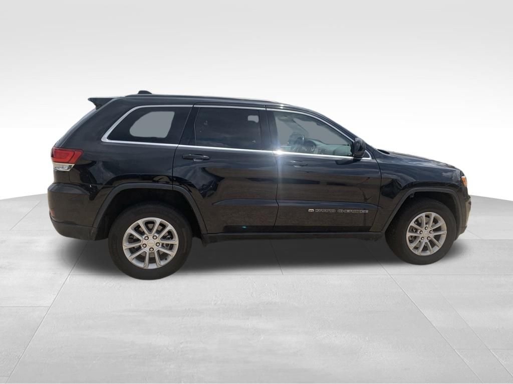 Used 2022 Black Jeep Laredo E image 12