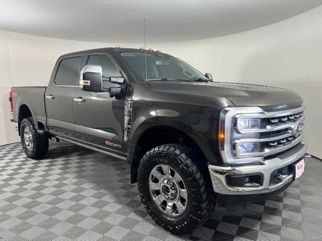 2024 Ford F-250 Lariat 4x4 Crew Cab 6-3/4' Box's photo