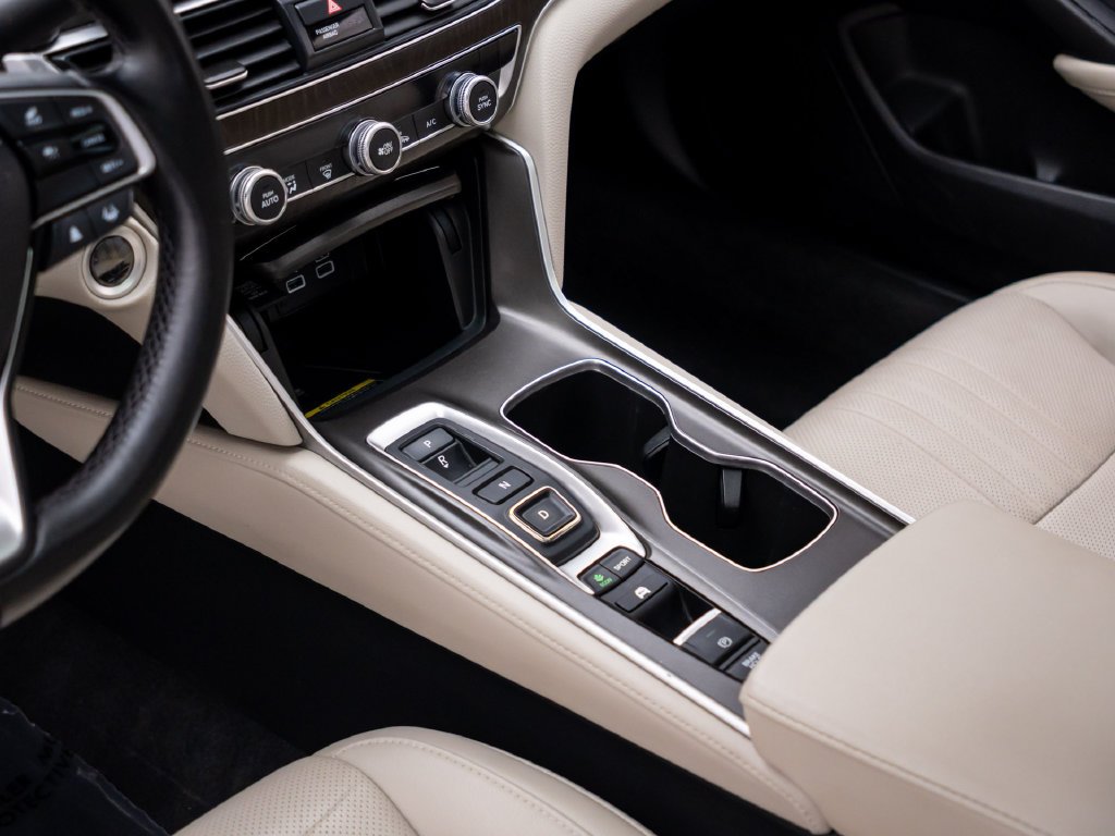 2022 Honda Accord Hybrid Touring - Photo 14