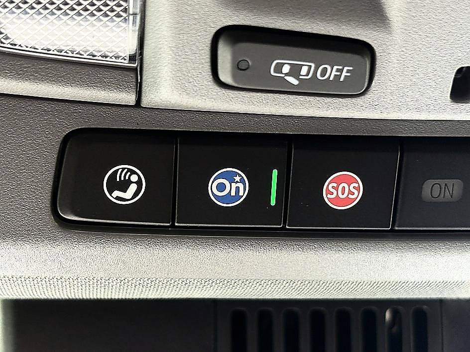 Used 2024 Summit White Chevrolet RST image 24