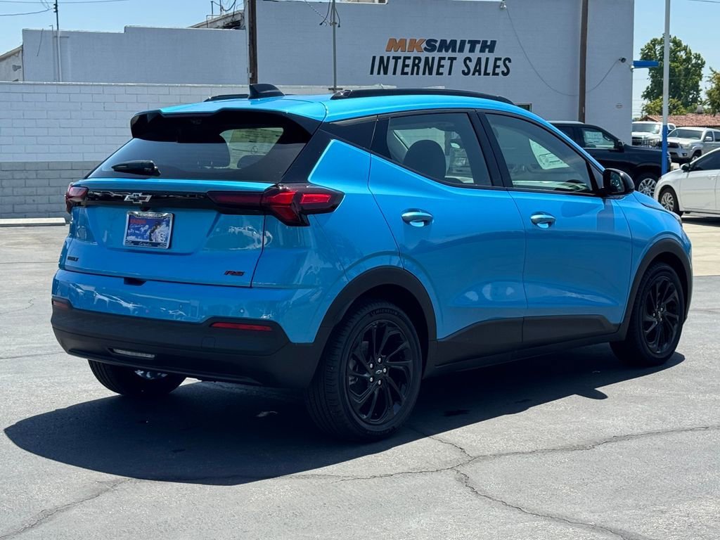 2027 Chevrolet Bolt RS - Photo 6