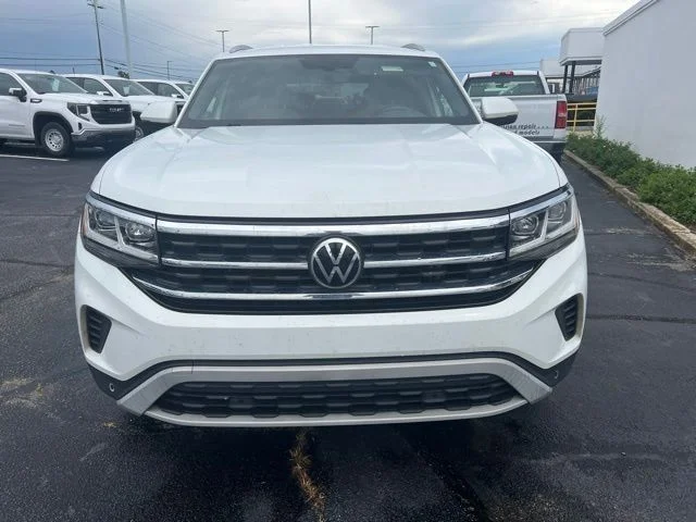 Used 2021 White Volkswagen 2.0T SE w/Technology image 9