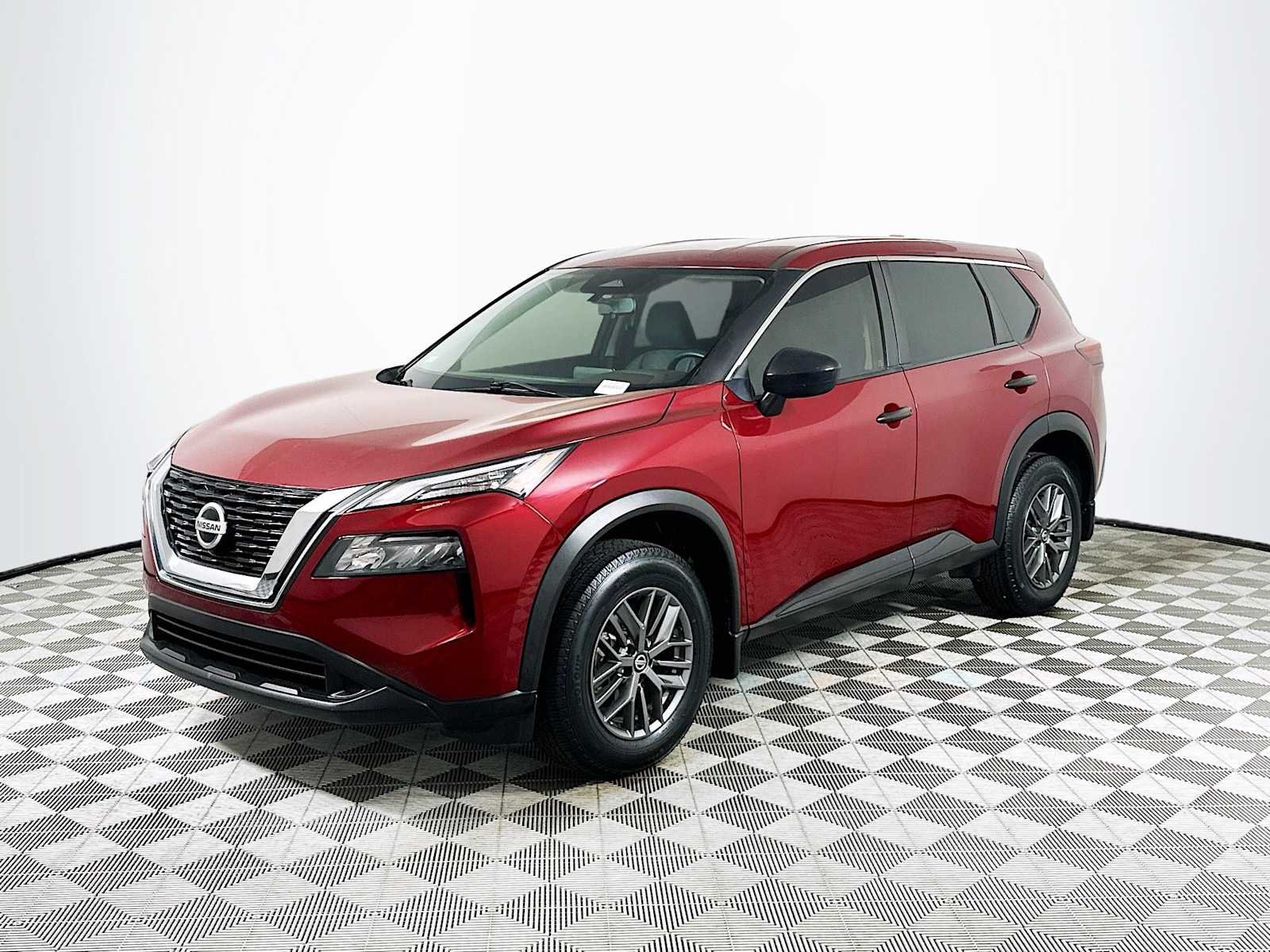 Used 2021 Scarlet Ember Tintcoat Nissan S image 3
