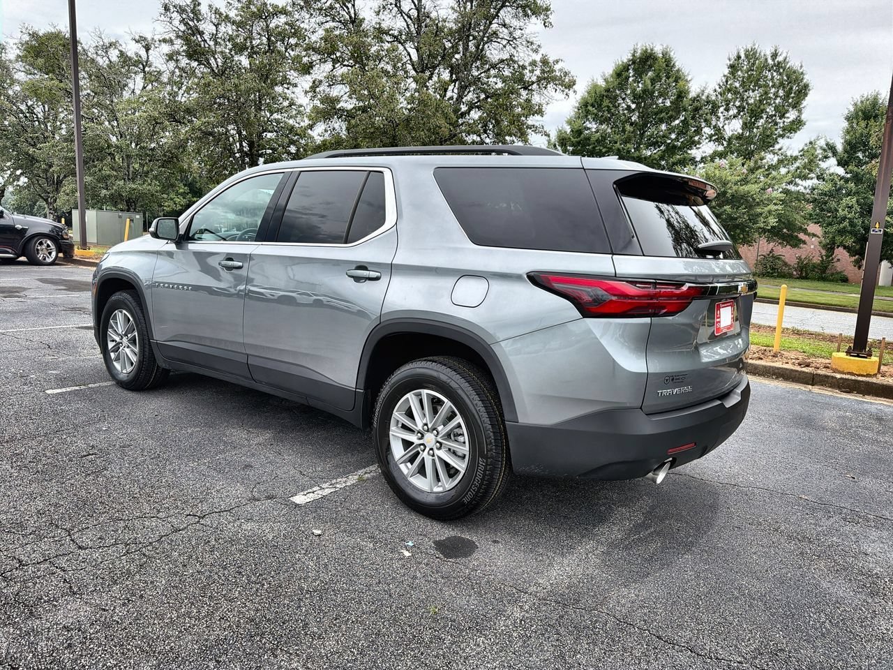 Used 2023 Sterling Gray Metallic Chevrolet LT Cloth image 6