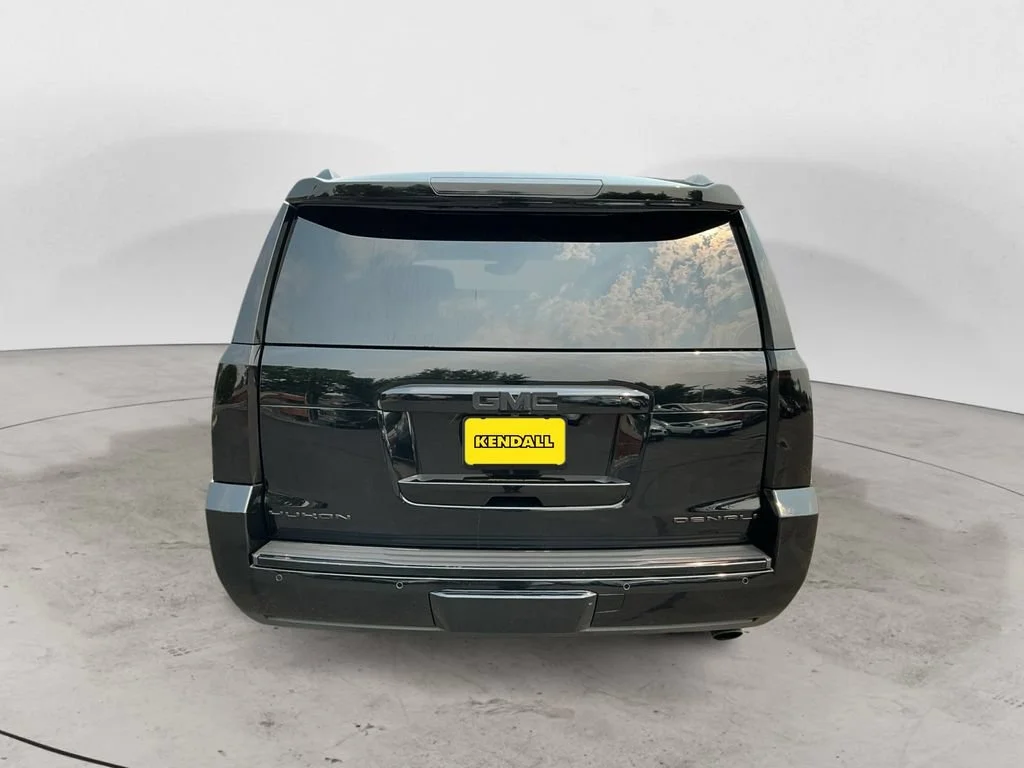 Used 2019 Black GMC Denali image 6