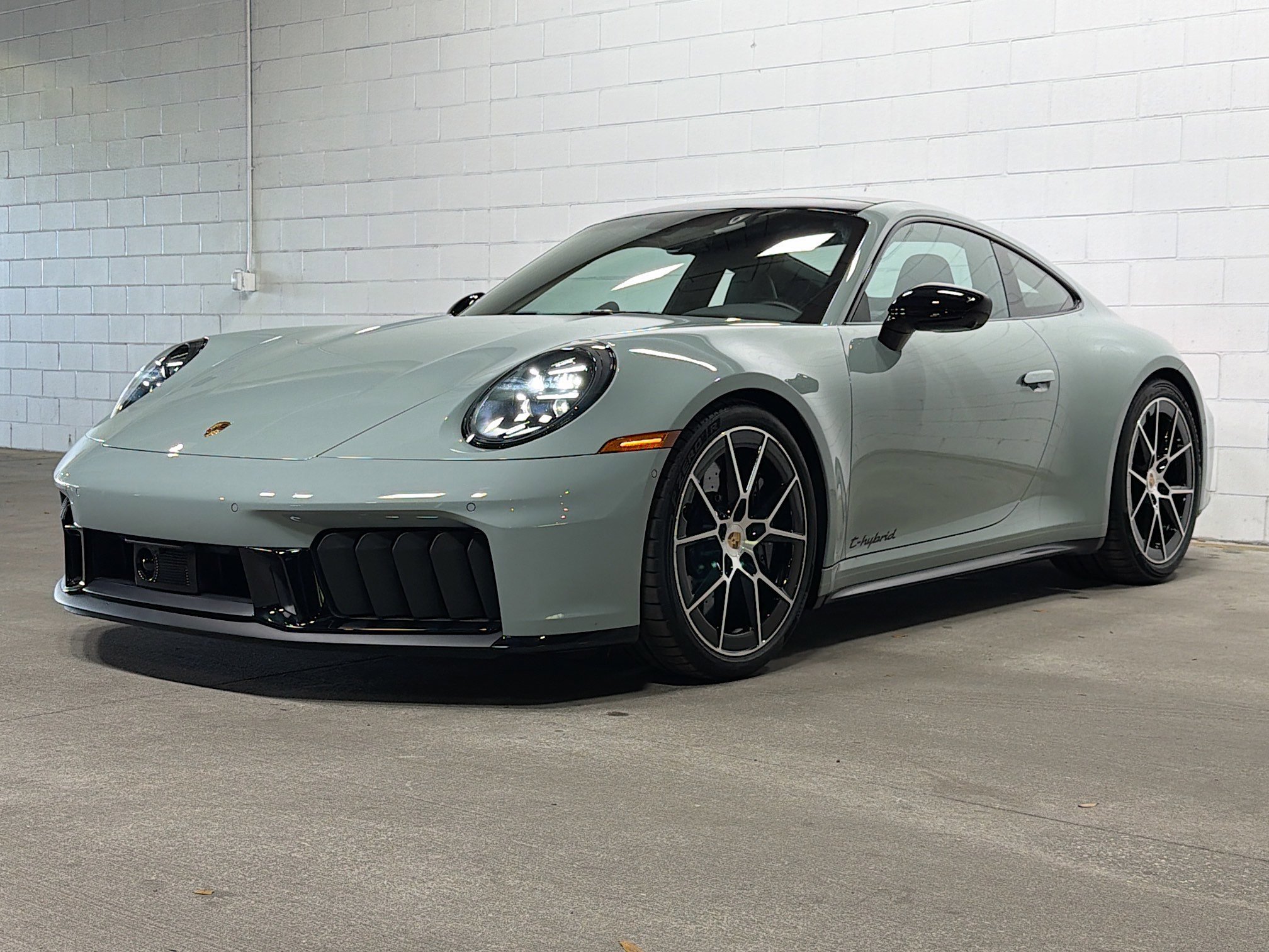 2025 Porsche 911 GTS