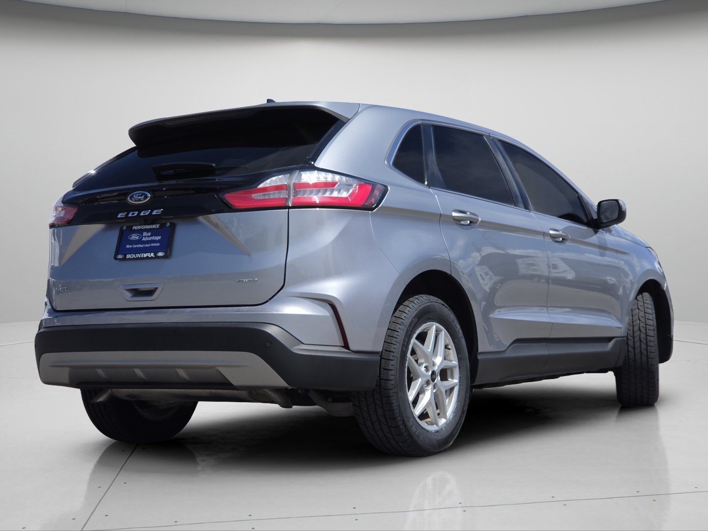 Used 2024 Silver Metallic Ford SEL image 22