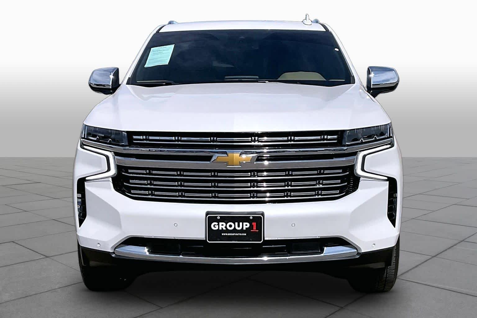 Used 2023 Iridescent Pearl Tricoat Chevrolet Premier image 4