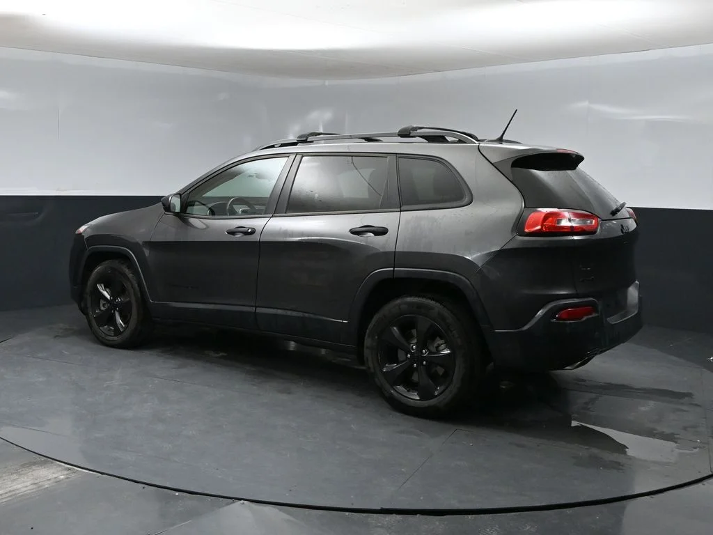 Used 2016 Gray Jeep Sport image 4