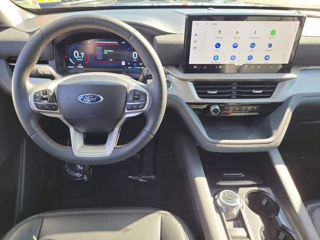 Used 2025 Carbonized Gray Metallic Ford Active image 4