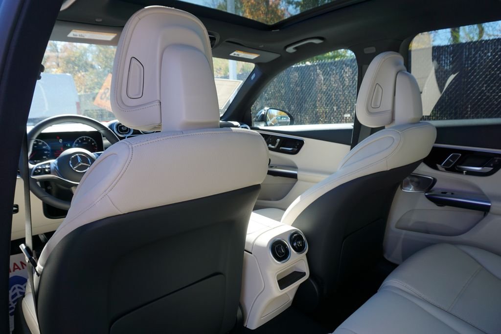 Used 2026 Black Mercedes-Benz GLC 300 image 15