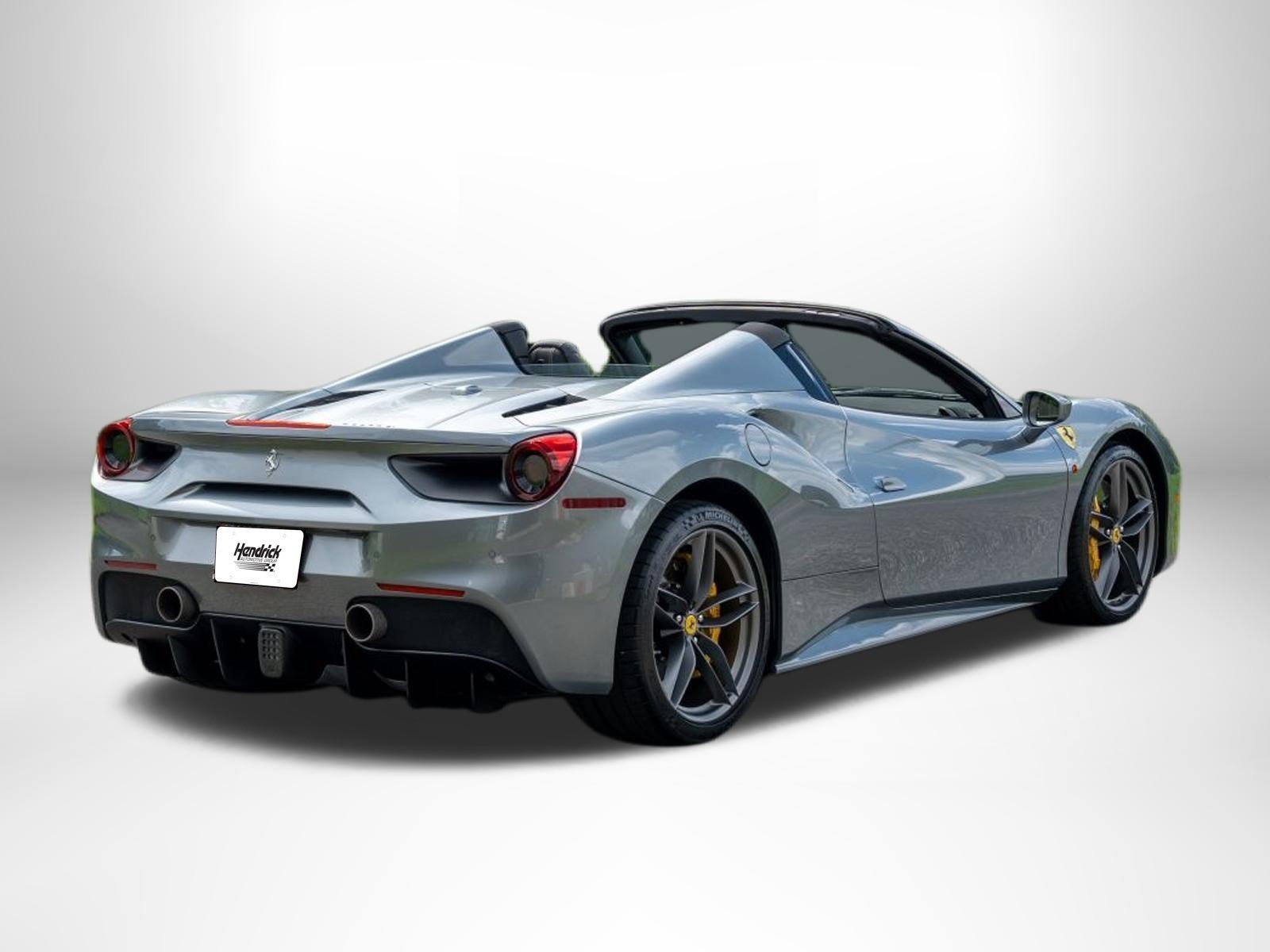 Used 2019  Ferrari  image 8