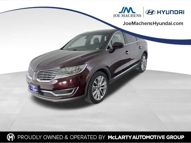 Used 2018 Red Lincoln Reserve image 4