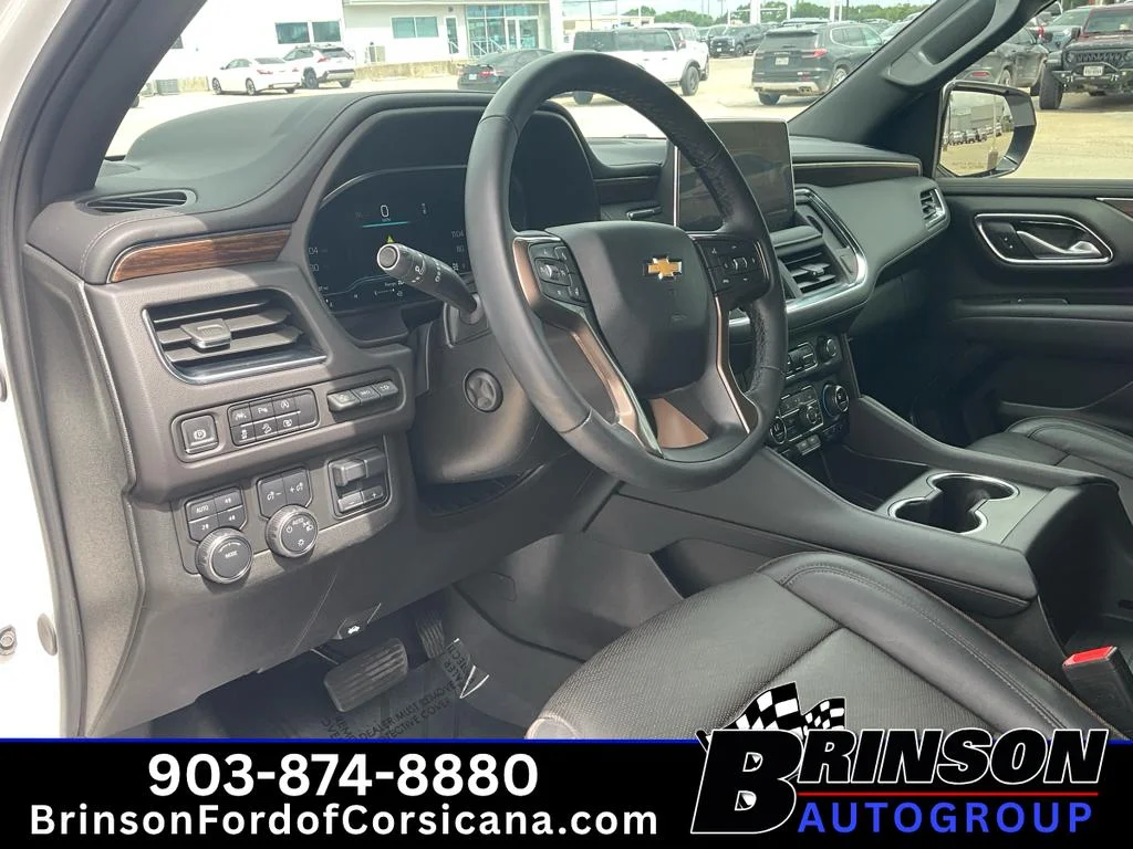 Used 2024 Iridescent Pearl Tricoat Chevrolet High Country image 30