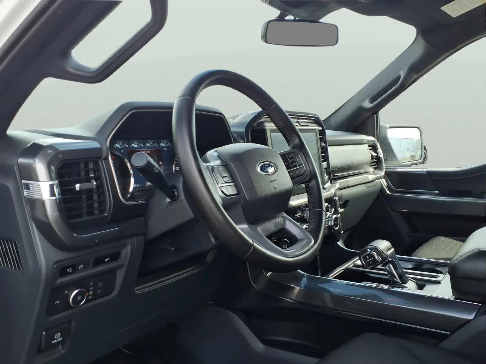 Used 2023 Oxford White Ford XLT image 14