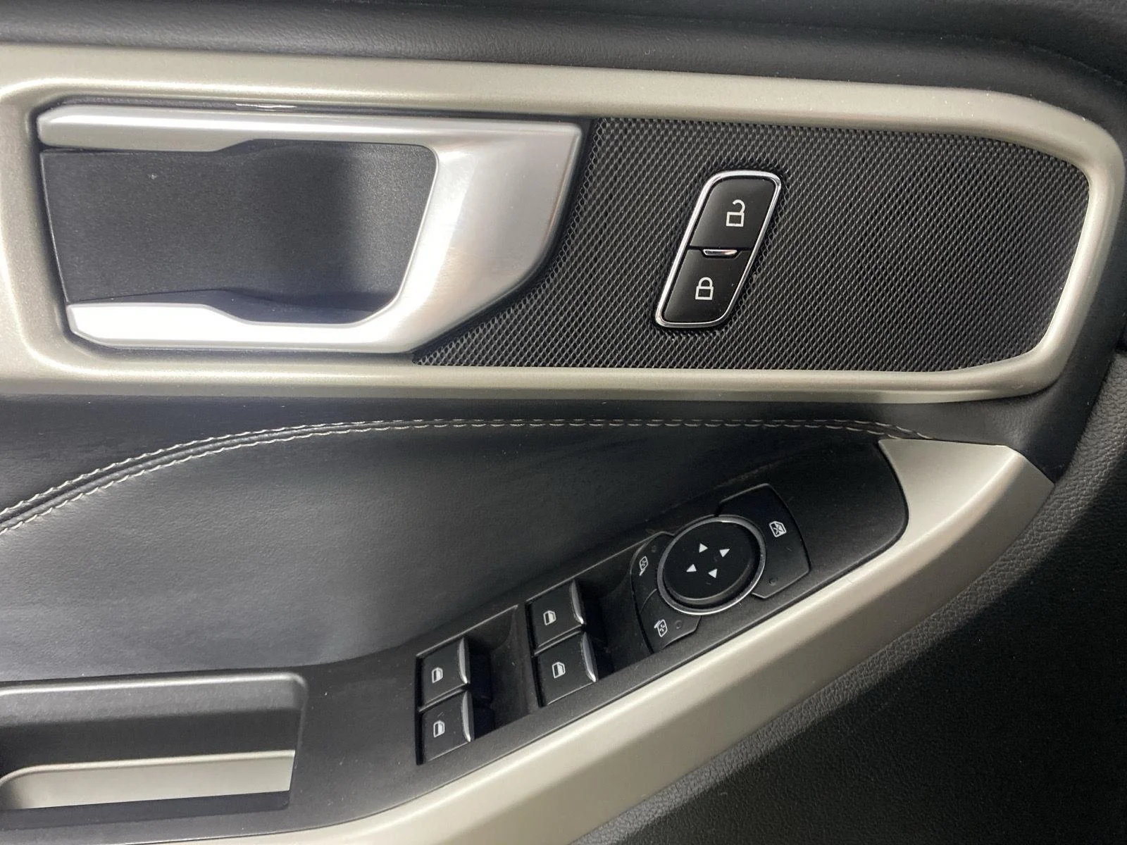 Used 2023 Carbonized Gray Ford XLT image 15