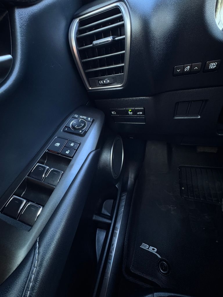 Used 2019 Atomic Silver Lexus 300 Base image 16