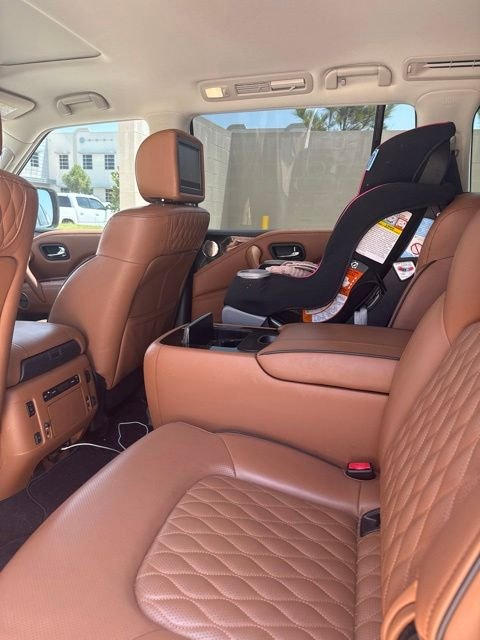 Used 2020 Beige INFINITI LUXE image 7
