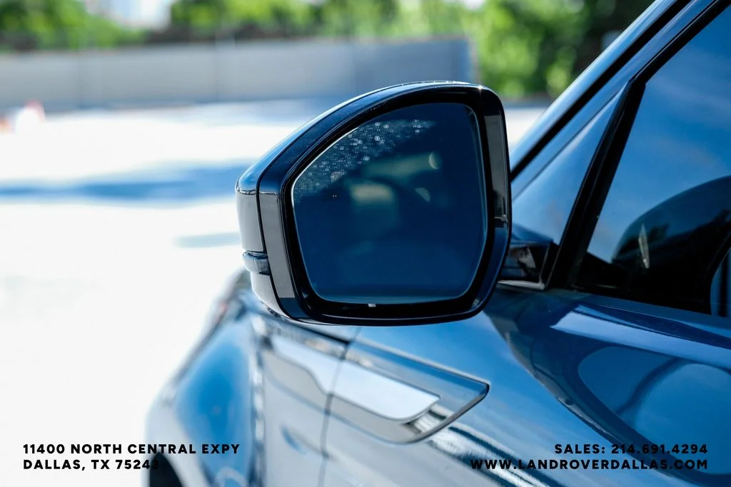New 2026 Tribeca Blue Metallic Land Rover Hoxton Edition image 40