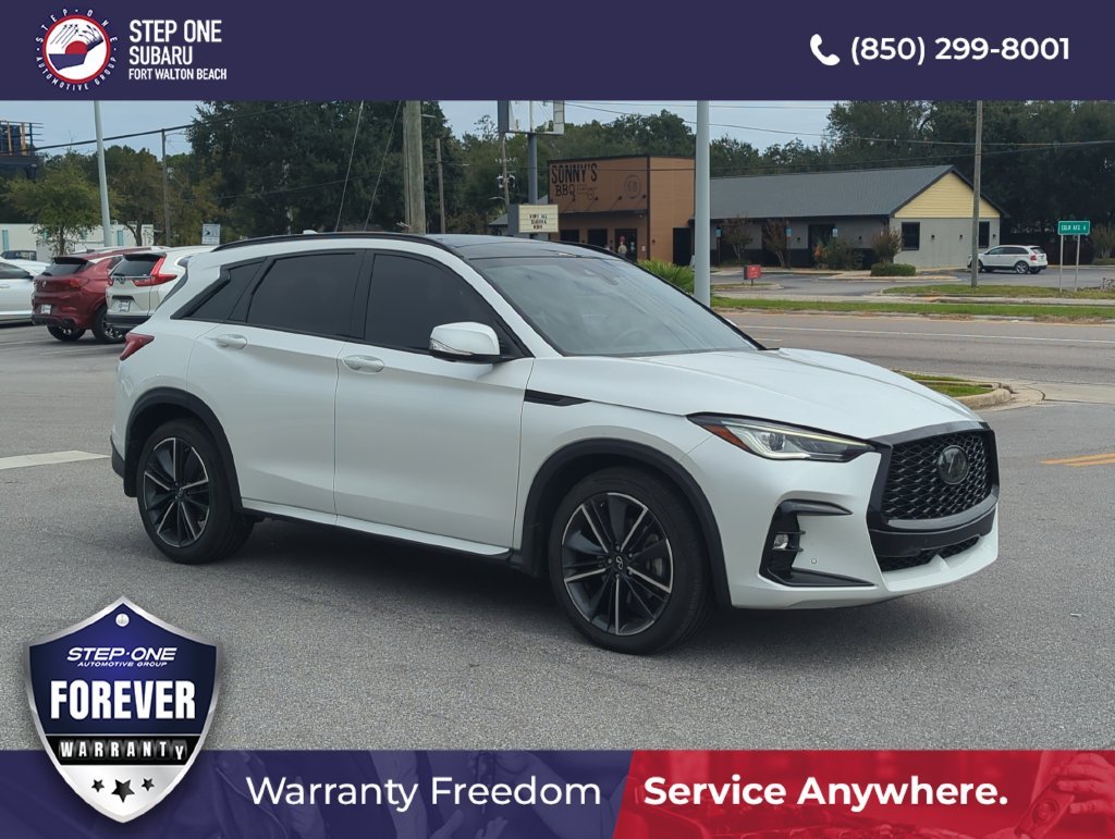 Used 2023 White INFINITI SPORT image 9