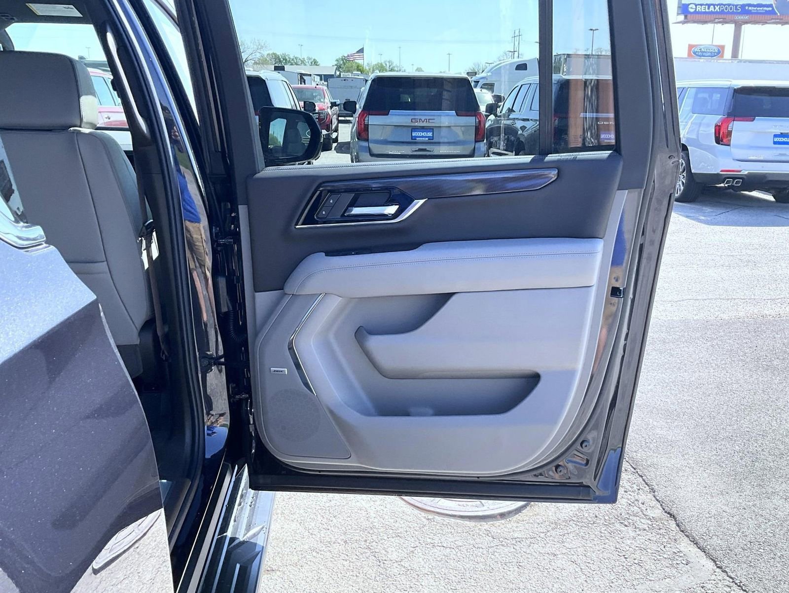 New 2026 Titanium Rush Metallic GMC Elevation image 17
