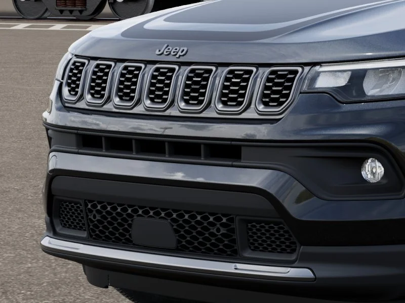 New 2026 Diamond Black Crystal Pearl-Coat Exterior Paint Jeep Latitude image 7