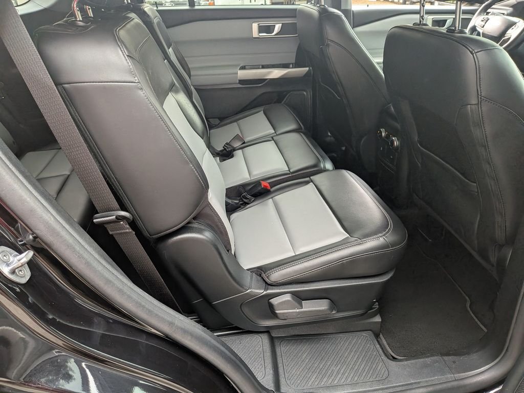 Used 2023 Black Metallic Ford XLT image 32
