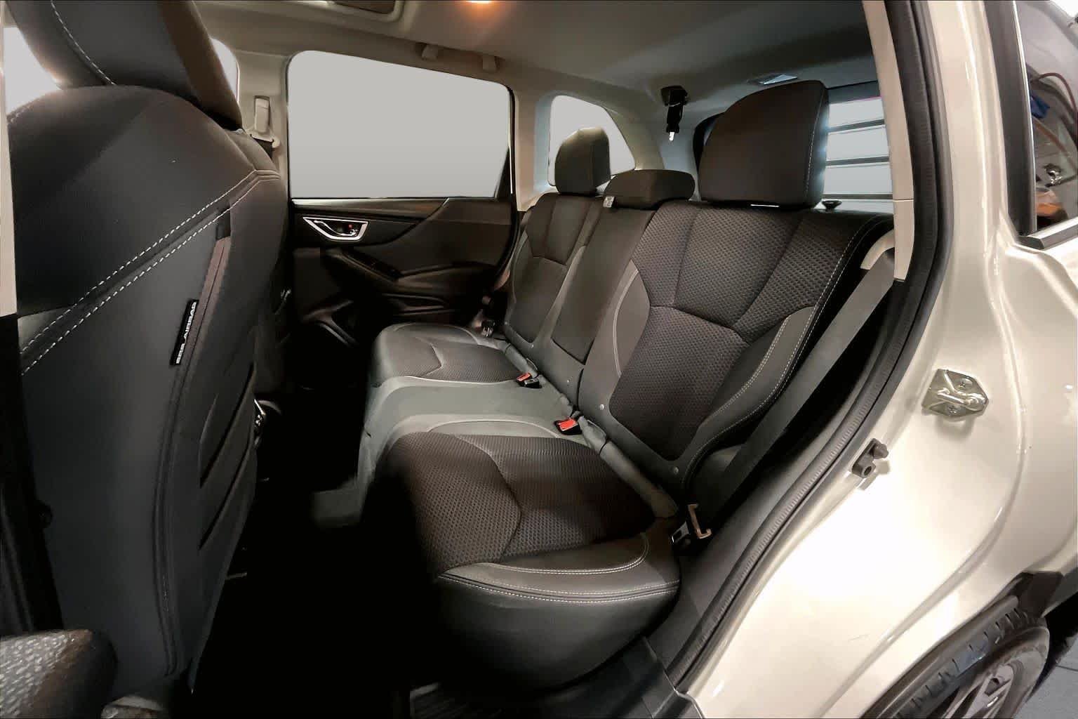 Used 2019 Crystal White Pearl Subaru Premium image 21