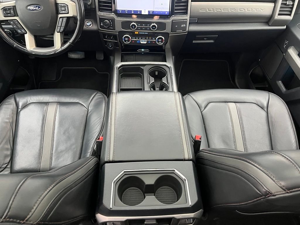 Used 2022 White Metallic Ford Platinum Lifted Truck image 36