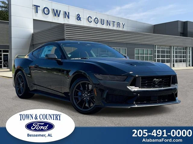 2026 Ford Mustang Dark Horse's photo