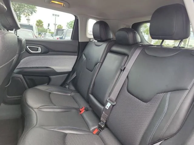 2022 Jeep Compass Latitude - Photo 12
